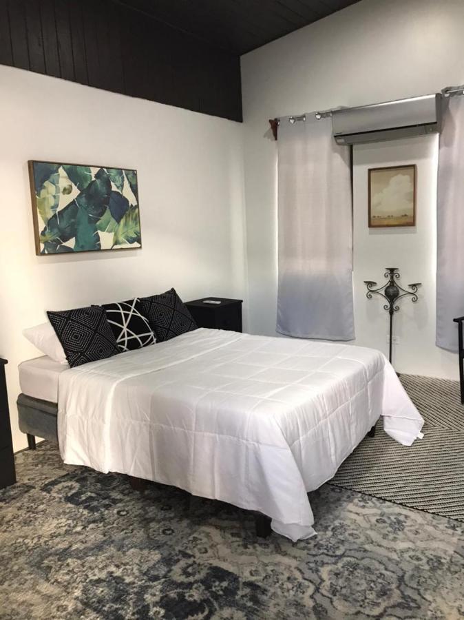 Hotel Canas Экстерьер фото