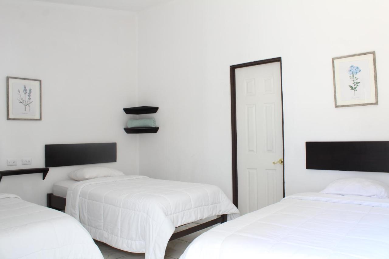 Hotel Canas Экстерьер фото