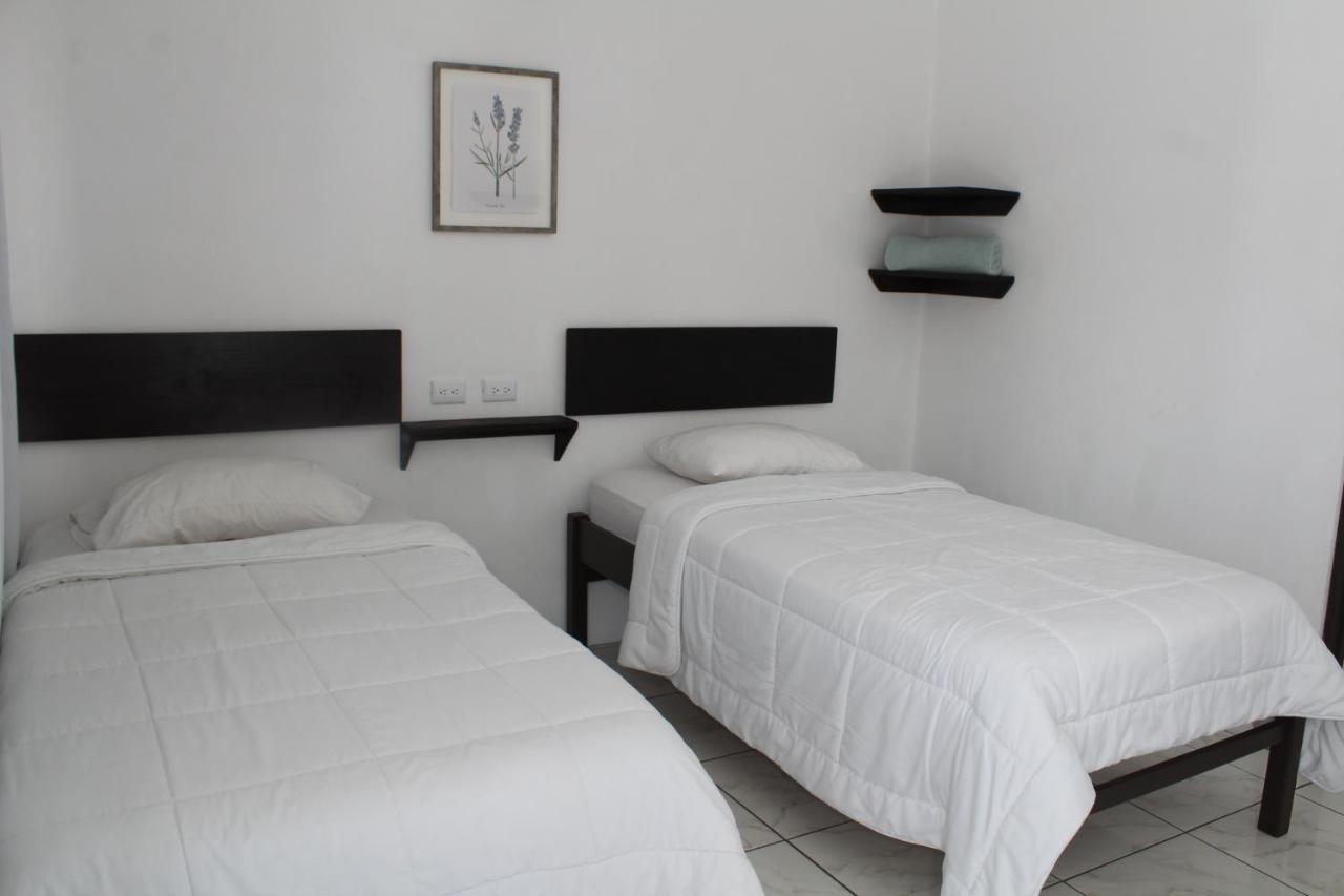Hotel Canas Экстерьер фото
