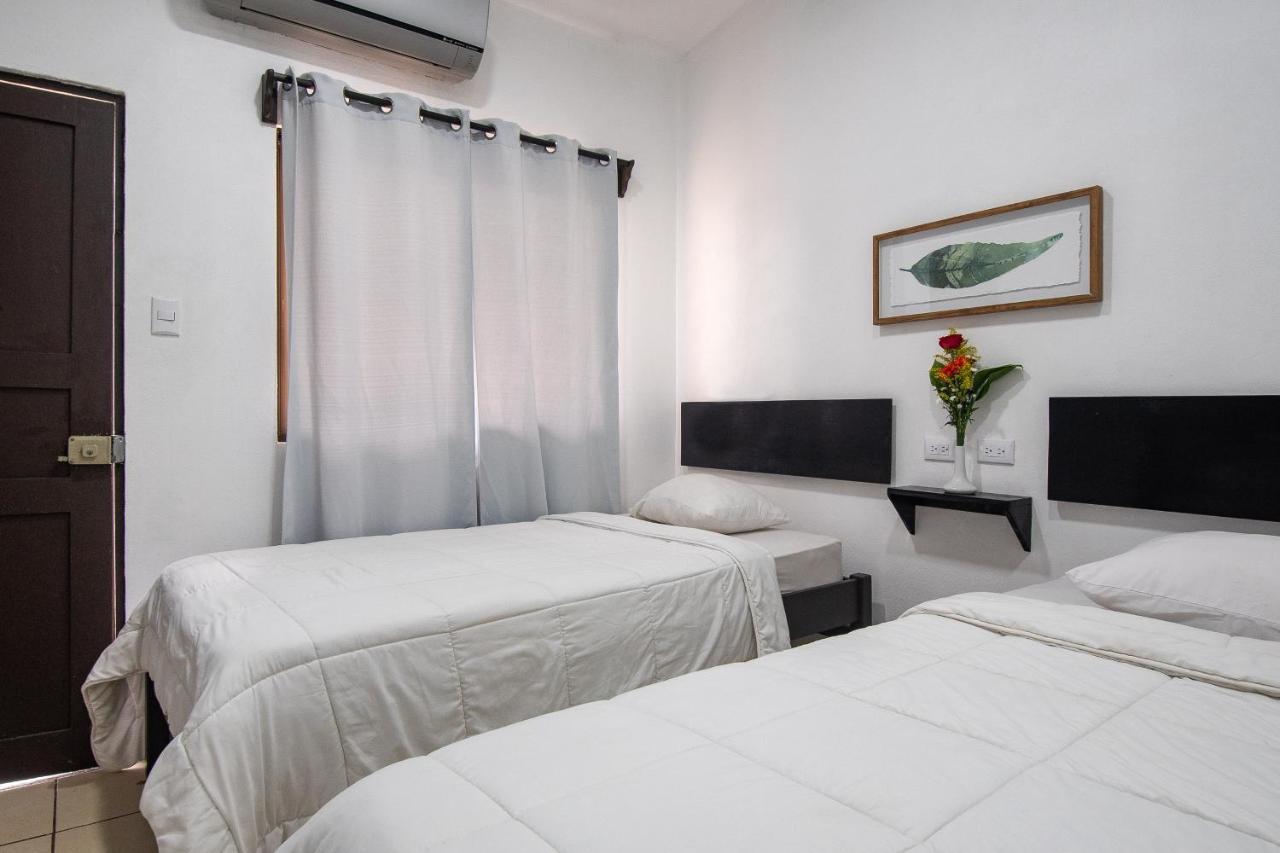 Hotel Canas Экстерьер фото